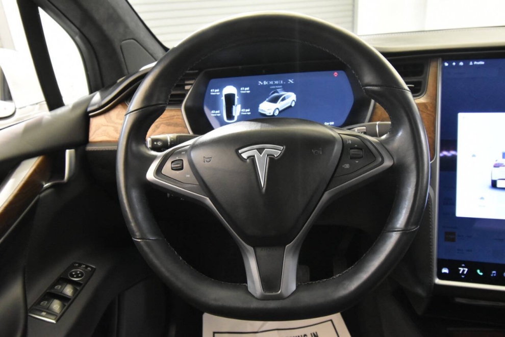 2020 Tesla Model X Long Range AWD 4dr SUV, White, Mileage: 125,565 - photo 28