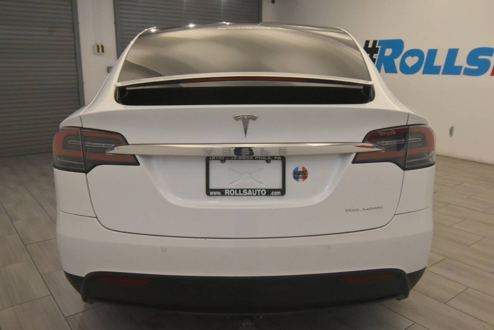 2020 Tesla Model X Long Range AWD 4dr SUV, White, Mileage: 125,565 - photo 3