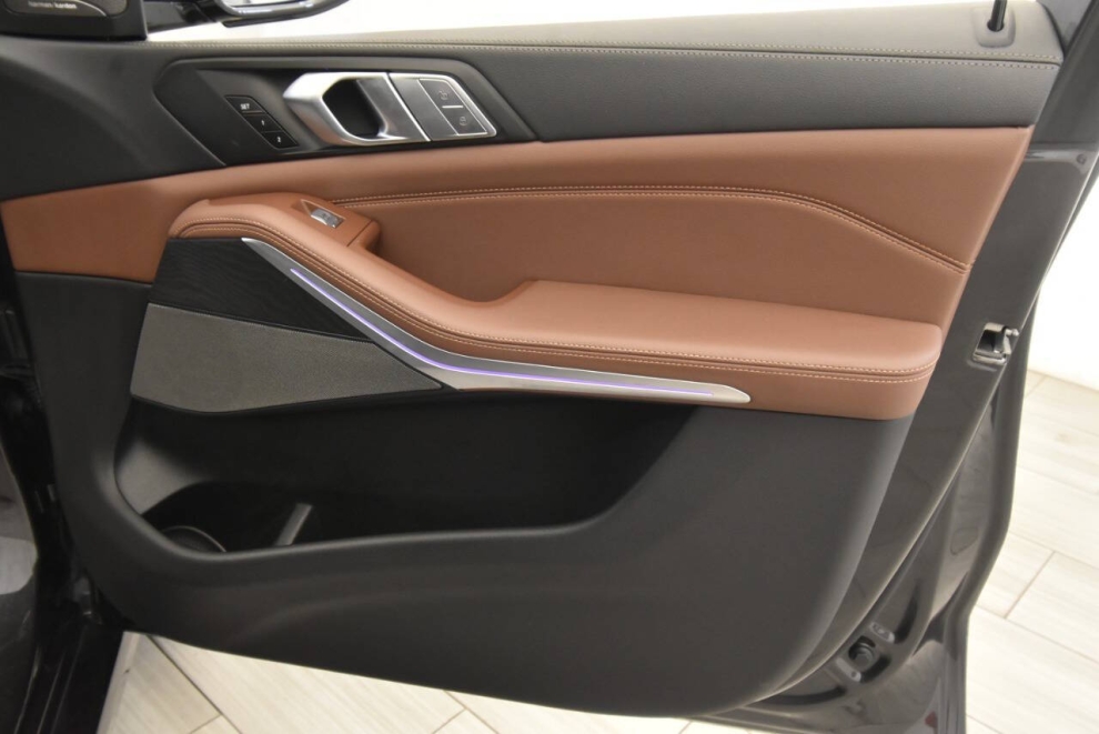 2020 BMW X7 xDrive40i AWD 4dr Sports Activity Vehicle, Gris, Mileage: 95,801 - photo 20