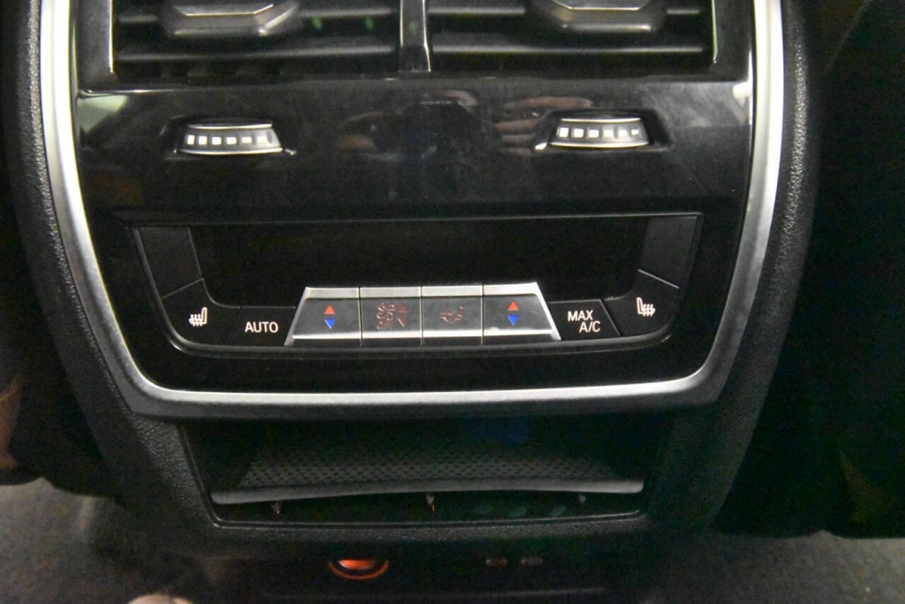 2020 BMW X7 xDrive40i AWD 4dr Sports Activity Vehicle, Gris, Mileage: 95,801 - photo 26