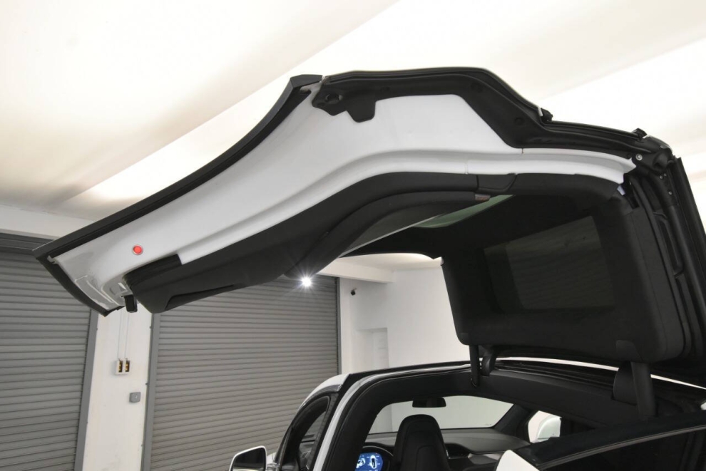 2019 Tesla Model X Long Range AWD 4dr SUV, White, Mileage: 114,509 - photo 19