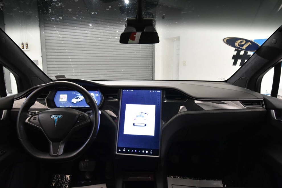 2019 Tesla Model X Long Range AWD 4dr SUV, White, Mileage: 114,509 - photo 30