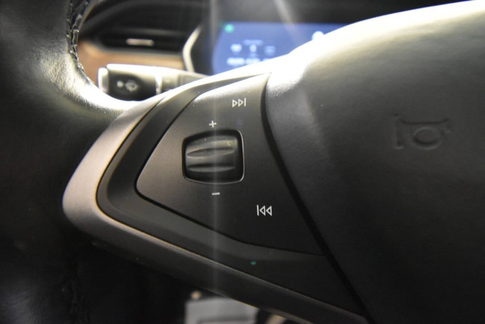 2021 Tesla Model X Long Range Plus AWD 4dr SUV, Black, Mileage: 57,484 - photo 34