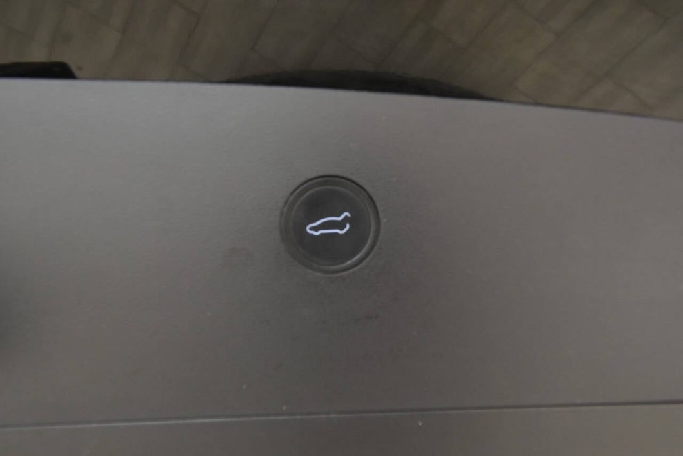 2021 Tesla Model X Long Range Plus AWD 4dr SUV, Black, Mileage: 57,484 - photo 41