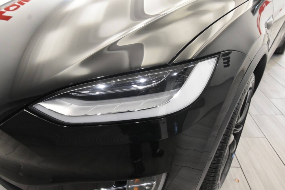 2021 Tesla Model X Long Range Plus AWD 4dr SUV, Black, Mileage: 57,484 - photo 9