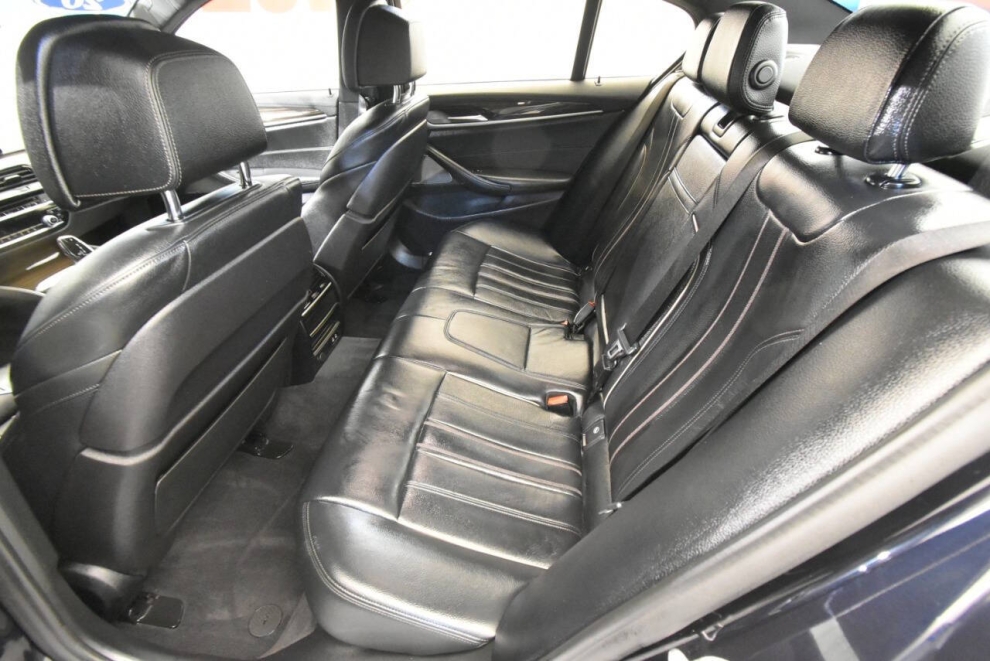 2020 BMW 5 Series M550i xDrive AWD 4dr Sedan, Blue, Mileage: 61,919 - photo 13