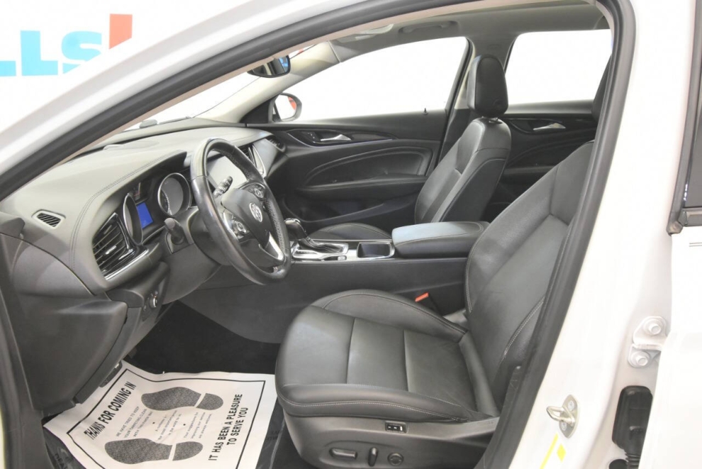 2018 Buick Regal TourX Essence AWD 4dr Wagon, White, Mileage: 87,549 - photo 12