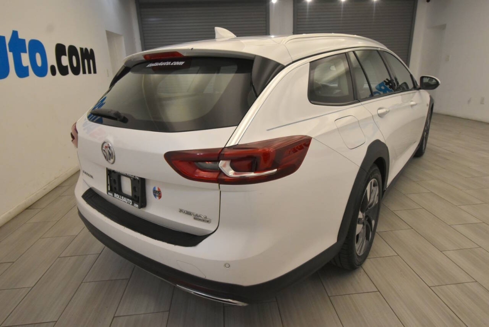 2018 Buick Regal TourX Essence AWD 4dr Wagon, White, Mileage: 87,549 - photo 4