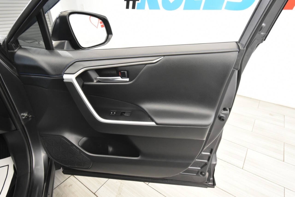 2021 Toyota RAV4 Hybrid XSE AWD 4dr SUV, Gray, Mileage: 78,922 - photo 21