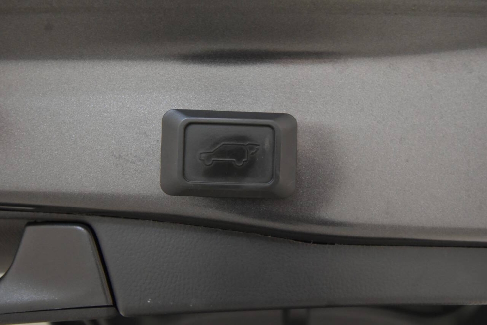2021 Toyota RAV4 Hybrid XSE AWD 4dr SUV, Gray, Mileage: 78,922 - photo 36