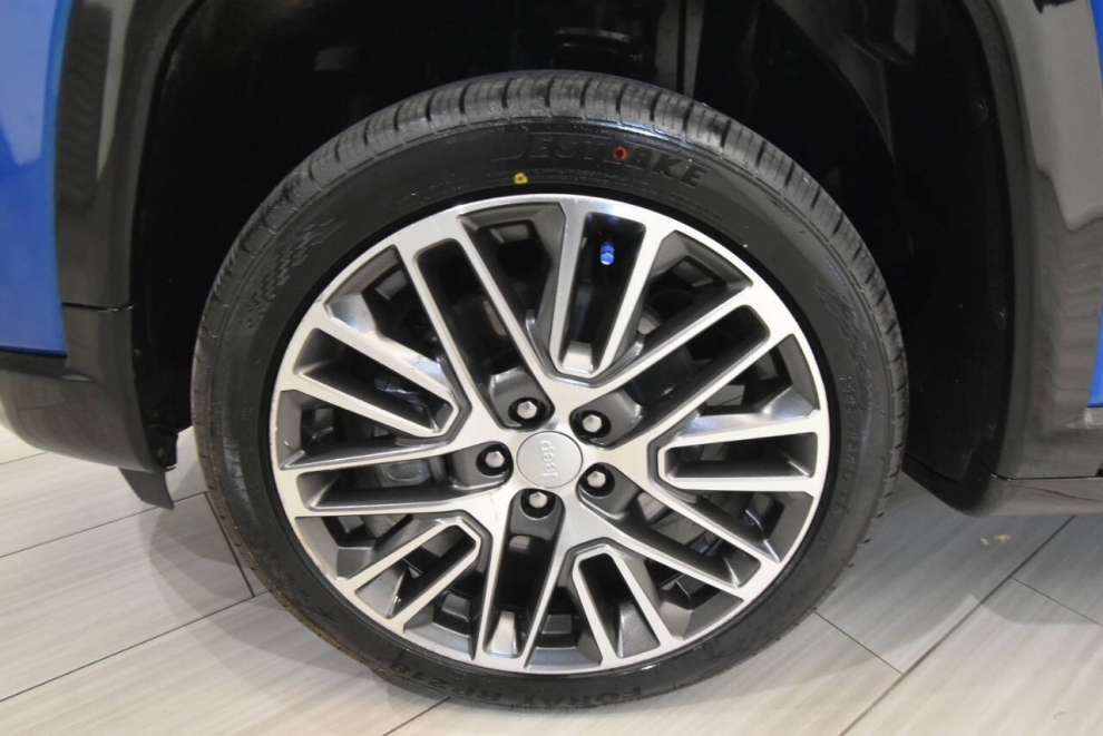 2023 Jeep Compass Limited 4x4 4dr SUV, Blue, Mileage: 31,614 - photo 10