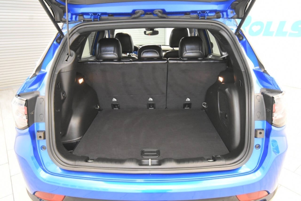 2023 Jeep Compass Limited 4x4 4dr SUV, Blue, Mileage: 31,614 - photo 41