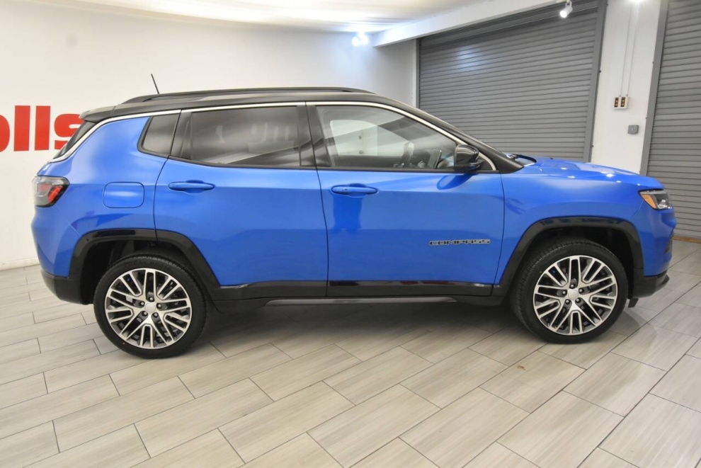 2023 Jeep Compass Limited 4x4 4dr SUV, Blue, Mileage: 31,614 - photo 5