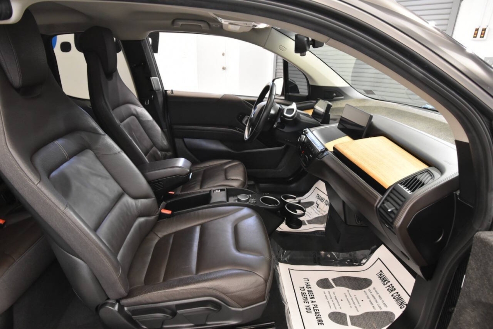 2018 BMW i3 Base 4dr Hatchback w/ Range Extender, Red, Mileage: 46,879 - photo 19