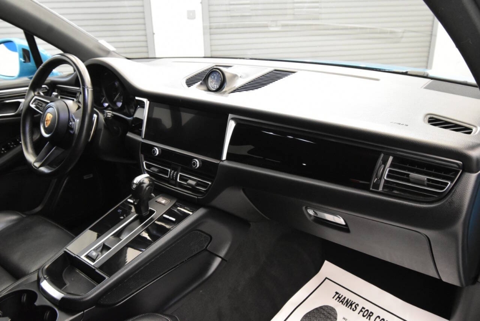 2022 Porsche Macan Base AWD 4dr SUV, Blue, Mileage: 64,717 - photo 17