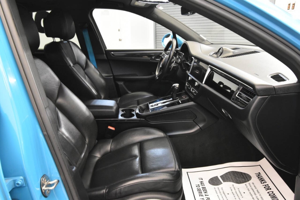 2022 Porsche Macan Base AWD 4dr SUV, Blue, Mileage: 64,717 - photo 18