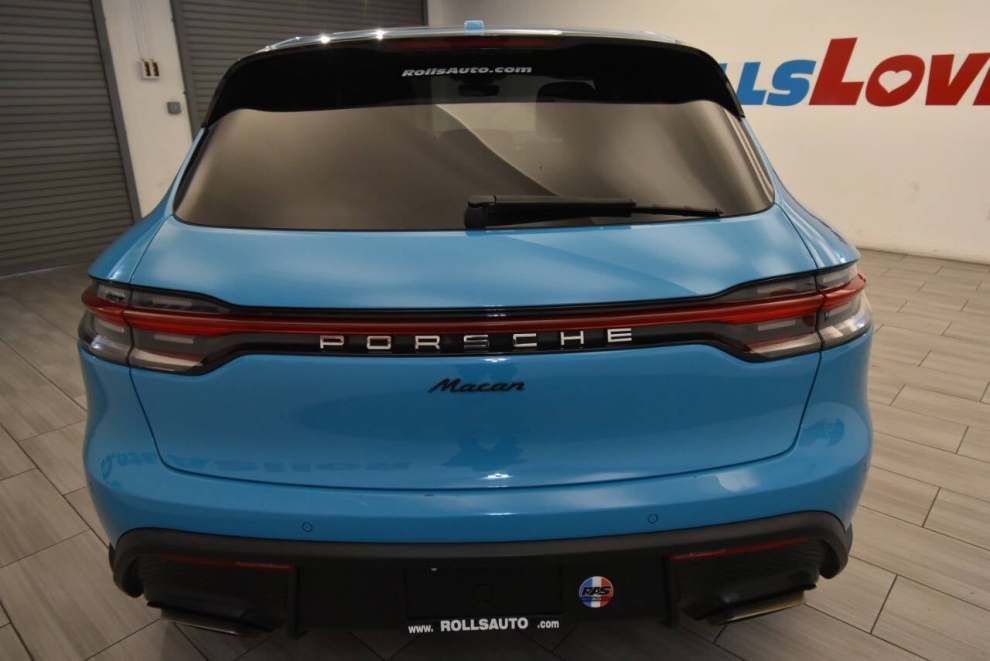 2022 Porsche Macan Base AWD 4dr SUV, Blue, Mileage: 64,717 - photo 3