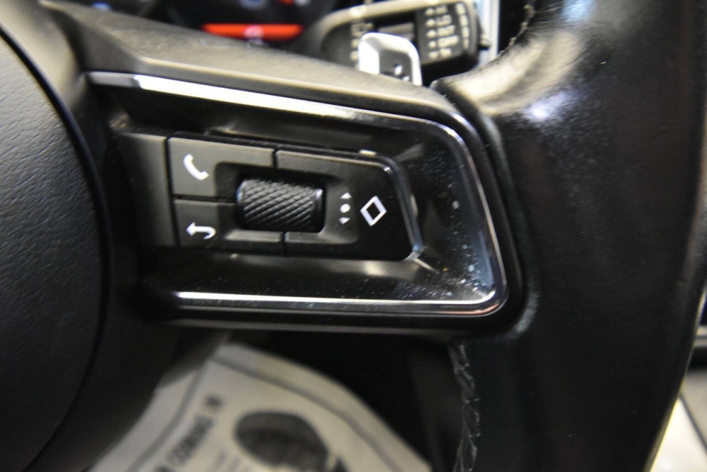 2022 Porsche Macan Base AWD 4dr SUV, Blue, Mileage: 64,717 - photo 31
