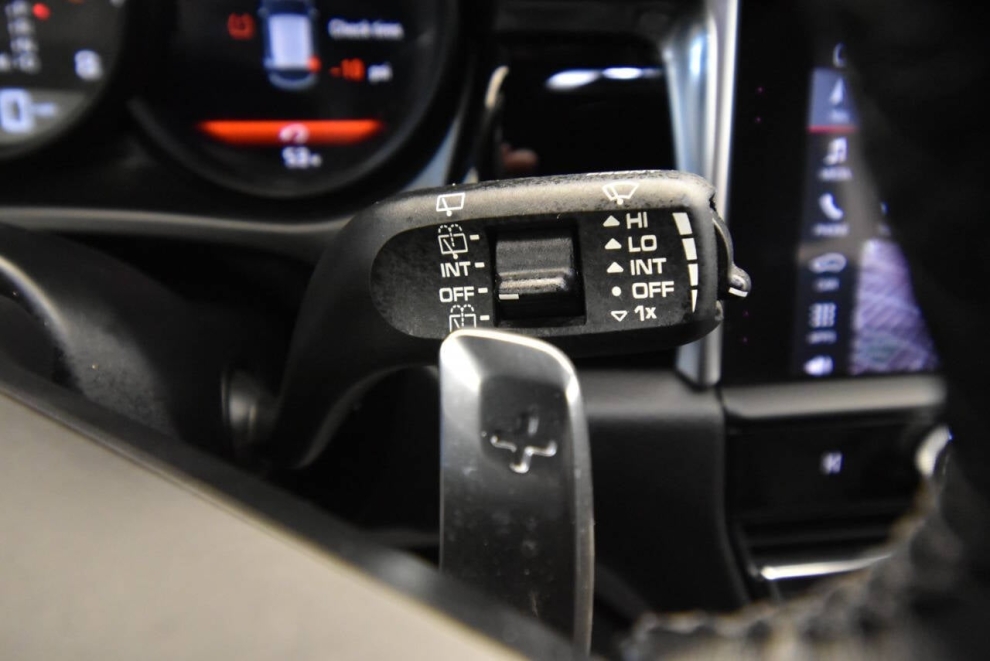 2022 Porsche Macan Base AWD 4dr SUV, Blue, Mileage: 64,717 - photo 35