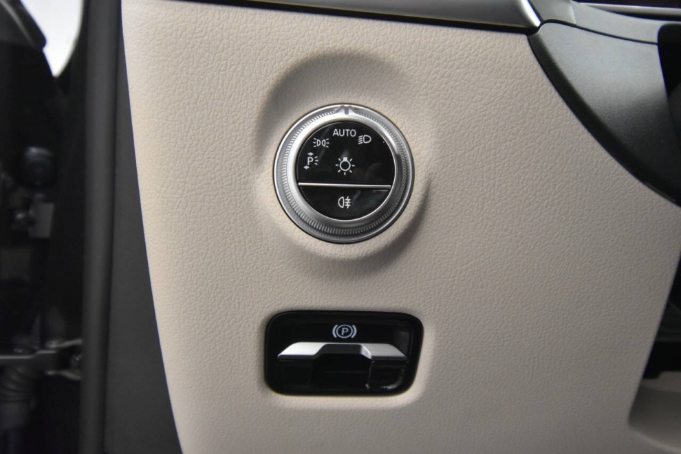 2023 Mercedes-Benz C-Class C 300 4MATIC AWD 4dr Sedan, Gray, Mileage: 25,683 - photo 35