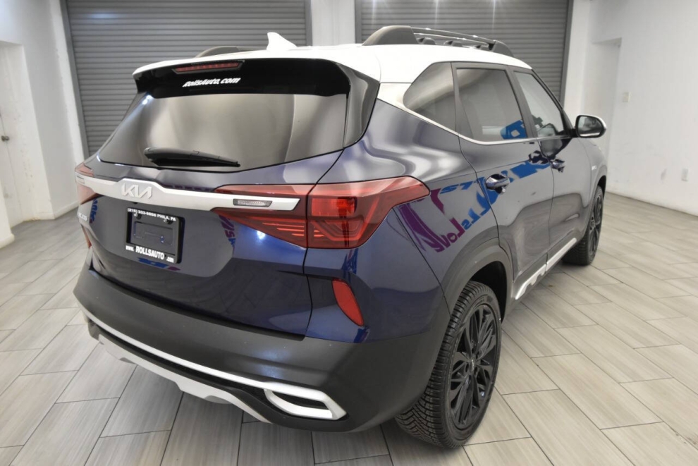 2022 Kia Seltos Nightfall AWD 4dr SUV, Blue, Mileage: 79,275 - photo 4