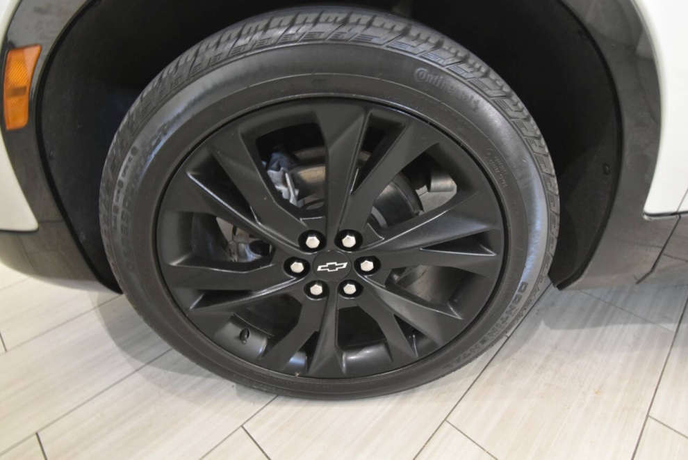2022 Chevrolet Blazer RS AWD 4dr SUV, Silver, Mileage: 74,140 - photo 10