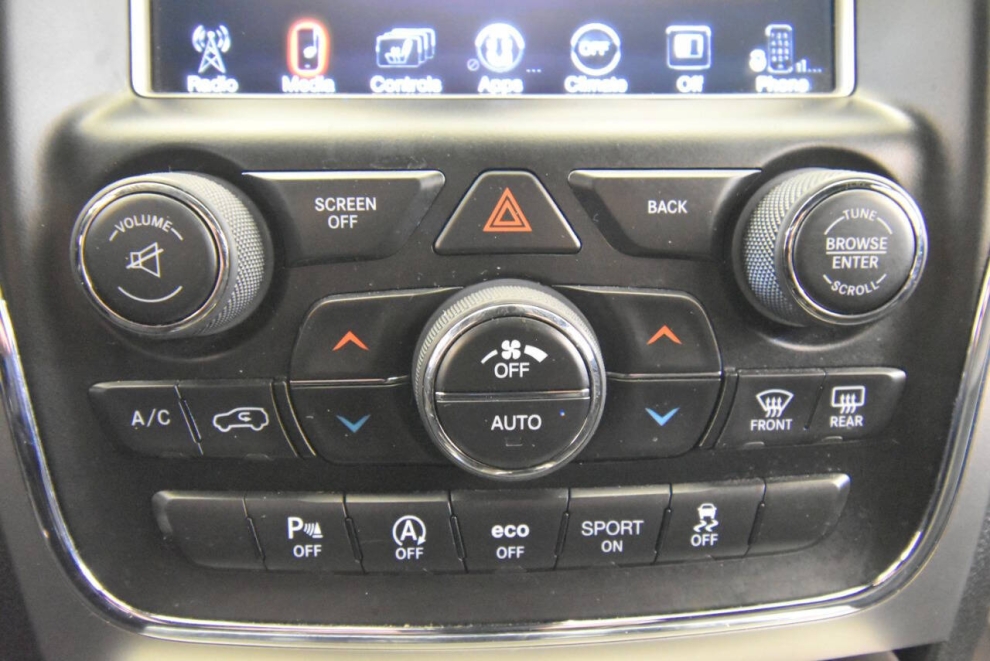 2017 Jeep Grand Cherokee Laredo 4x4 4dr SUV, Gray, Mileage: 96,701 - photo 26