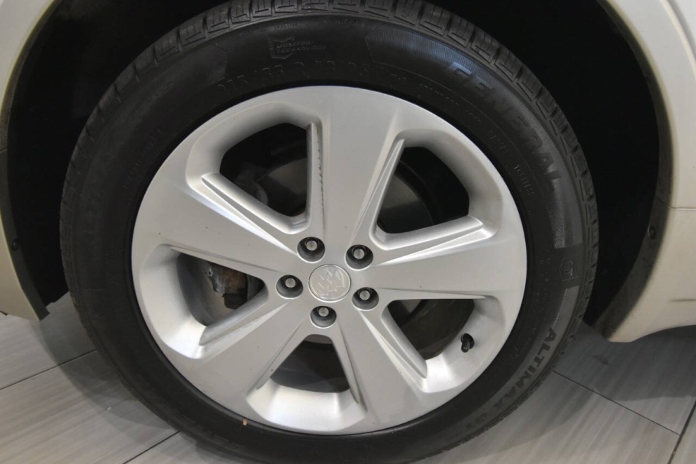 2015 Buick Encore Premium AWD 4dr Crossover, Blanco, Mileage: 105,010 - photo 10