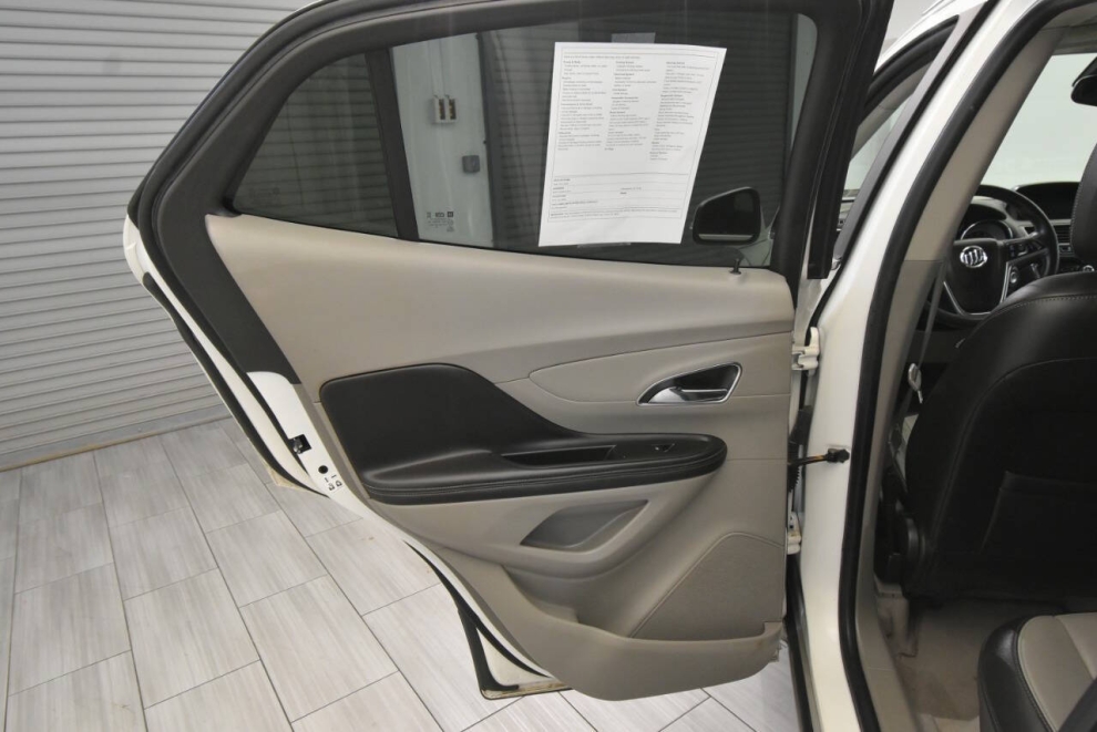 2015 Buick Encore Premium AWD 4dr Crossover, Blanco, Mileage: 105,010 - photo 16
