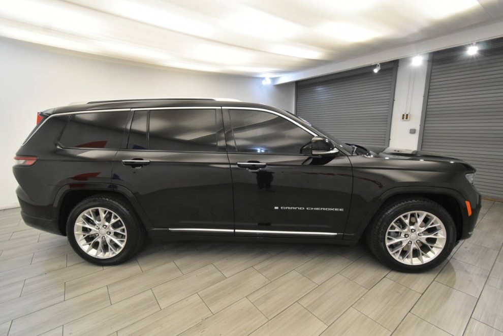 2021 Jeep Grand Cherokee L Summit 4x4 4dr SUV, Negro, Mileage: 79,340 - photo 5