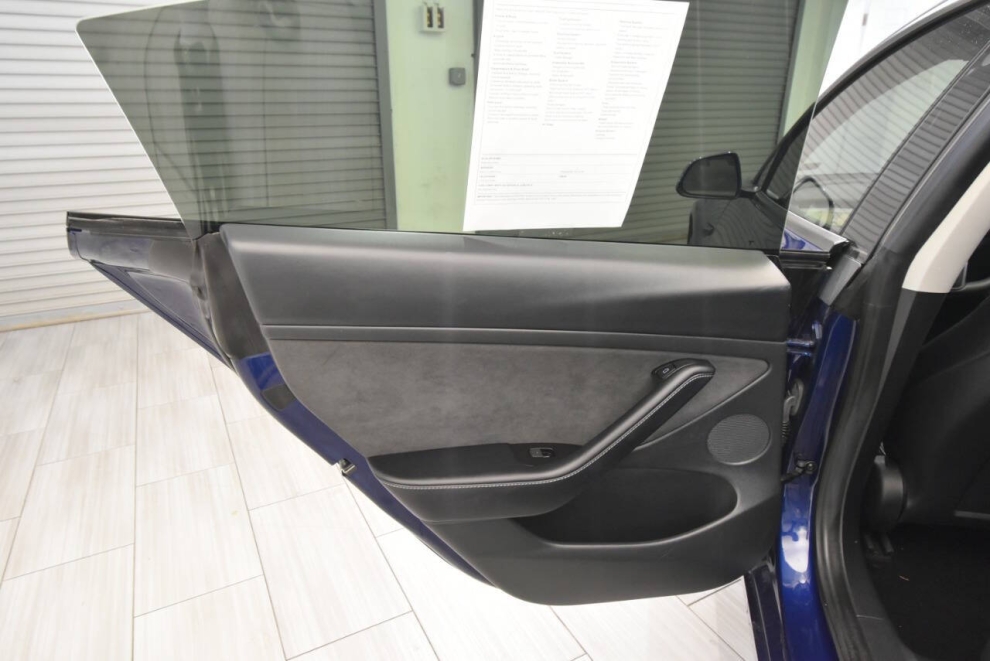 2022 Tesla Model 3 Long Range AWD 4dr Sedan, Azul, Mileage: 84,926 - photo 16