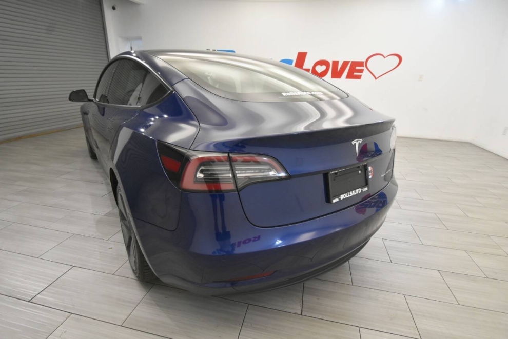 2022 Tesla Model 3 Long Range AWD 4dr Sedan, Azul, Mileage: 84,926 - photo 2