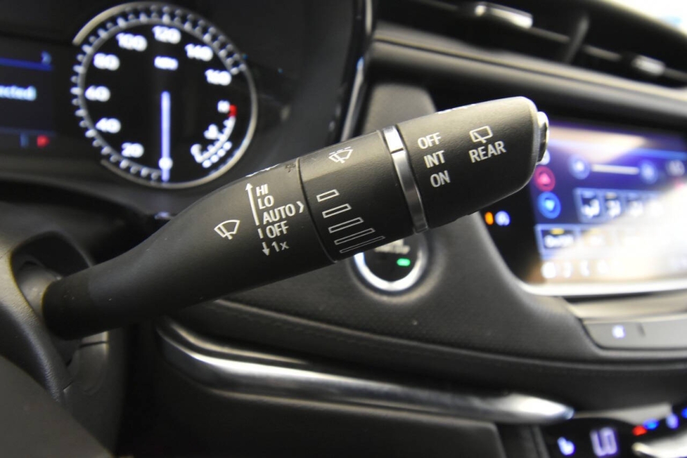 2020 Cadillac XT5 Premium Luxury 4dr SUV, Black, Mileage: 72,378 - photo 39