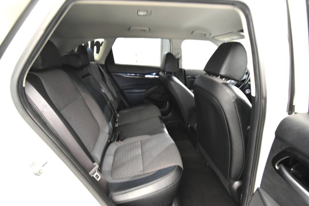 2021 Kia Seltos S AWD 4dr SUV, White, Mileage: 61,460 - photo 21
