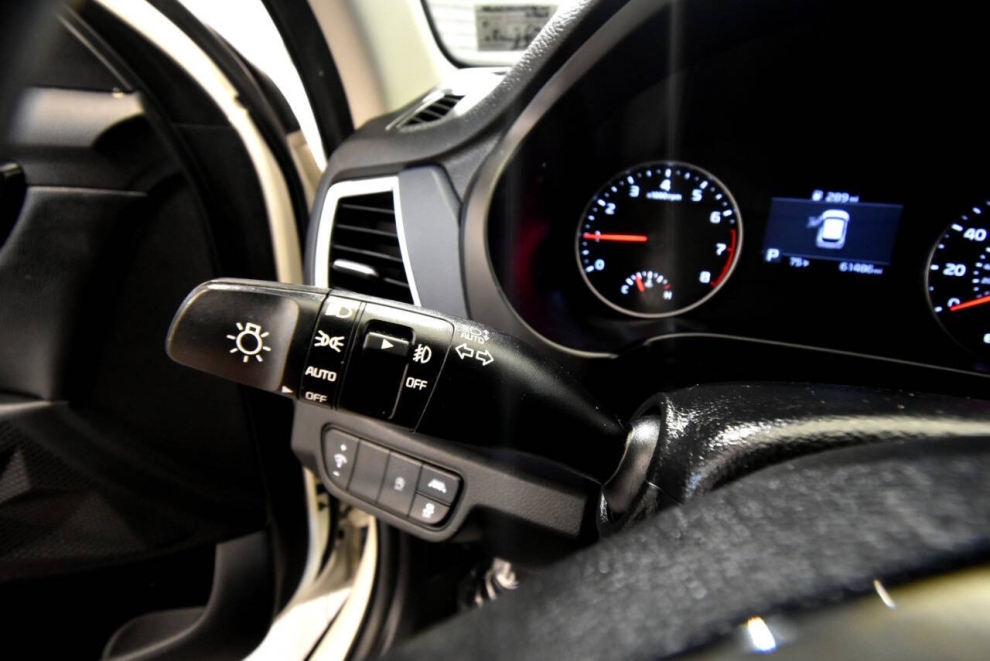2021 Kia Seltos S AWD 4dr SUV, White, Mileage: 61,460 - photo 33