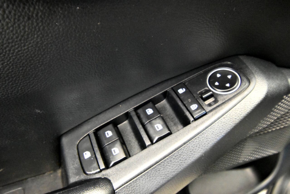 2021 Kia Seltos S AWD 4dr SUV, White, Mileage: 61,460 - photo 37