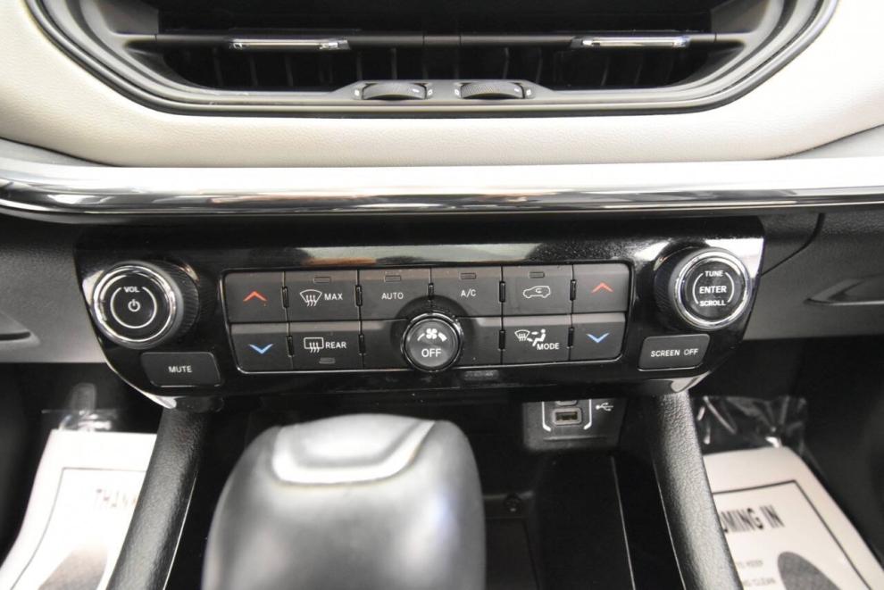 2024 Jeep Compass Limited 4x4 4dr SUV, Blanco, Mileage: 7,486 - photo 28