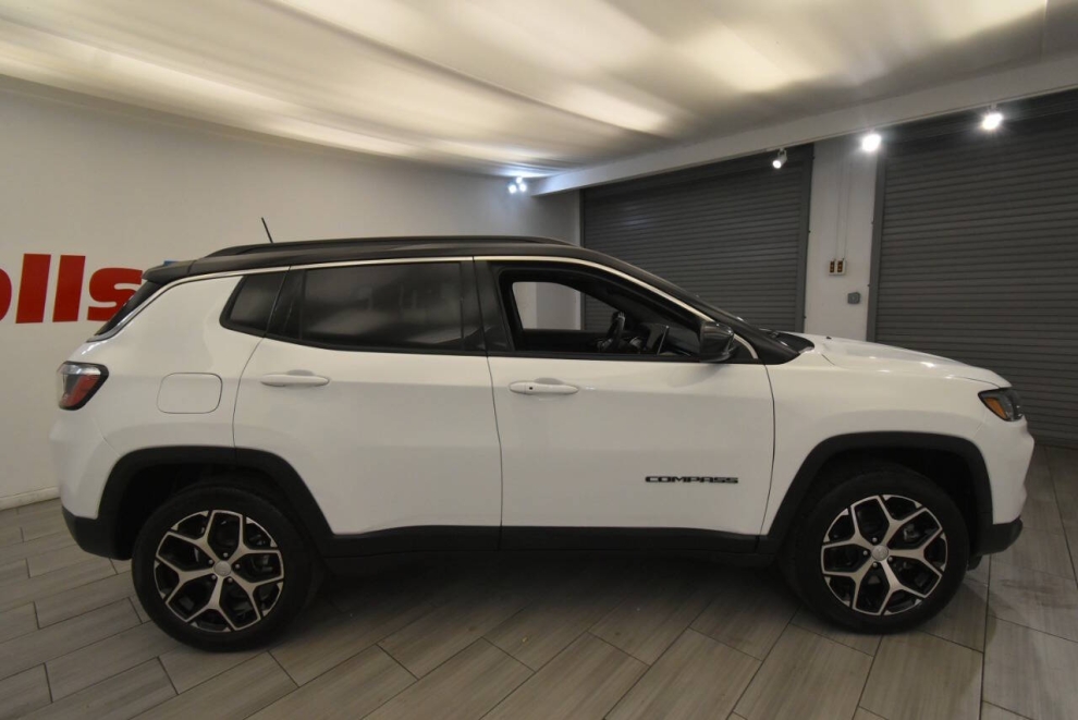 2024 Jeep Compass Limited 4x4 4dr SUV, Blanco, Mileage: 7,486 - photo 5
