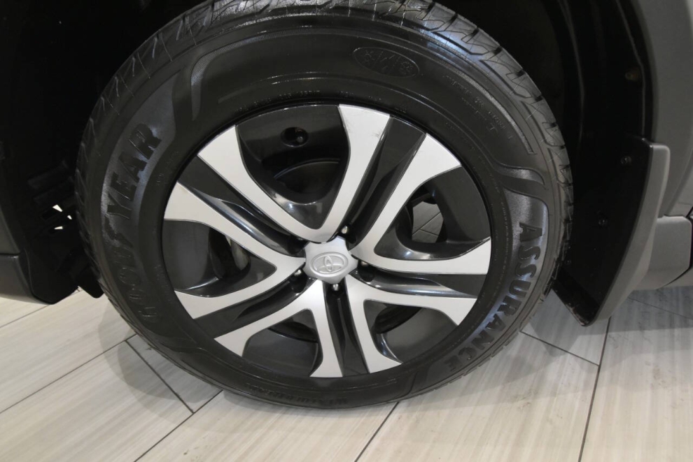 2017 Toyota RAV4 LE AWD 4dr SUV, Gris, Mileage: 62,058 - photo 10