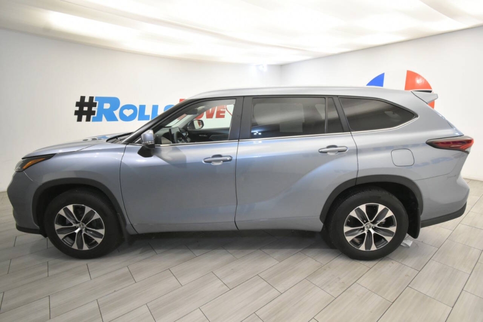 2024 Toyota Highlander XLE AWD 4dr SUV, Blue, Mileage: 62,069 - photo 1