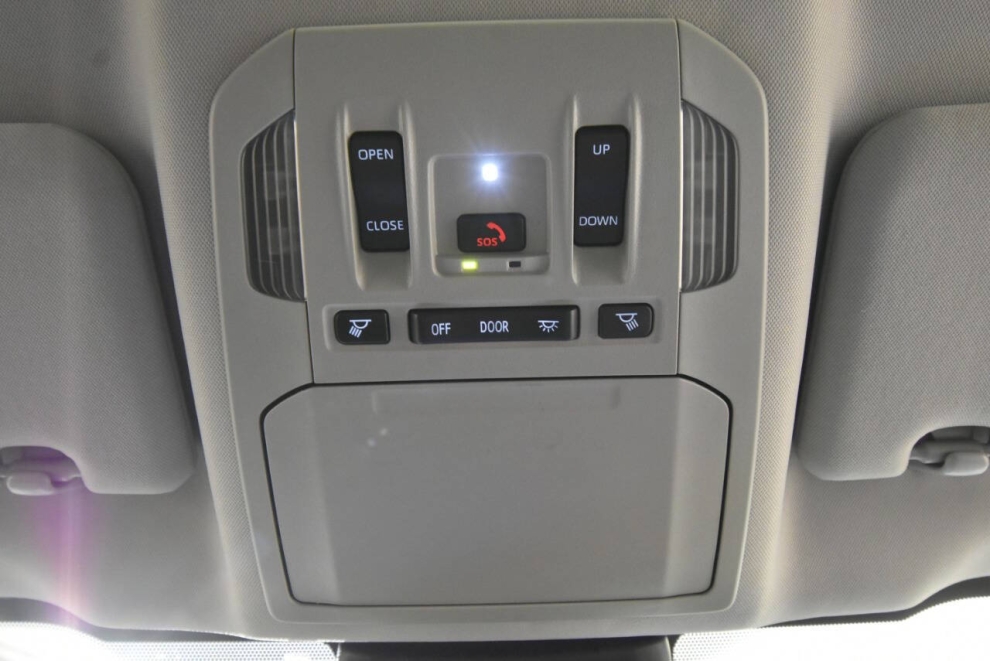 2024 Toyota Highlander XLE AWD 4dr SUV, Blue, Mileage: 62,069 - photo 43