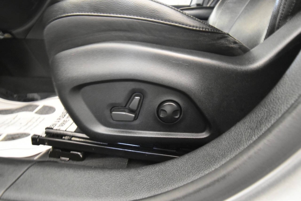 2022 Jeep Compass Limited 4x4 4dr SUV, Plata, Mileage: 48,436 - photo 13