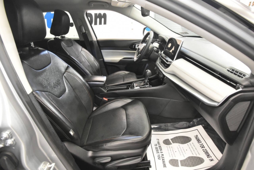 2022 Jeep Compass Limited 4x4 4dr SUV, Plata, Mileage: 48,436 - photo 19