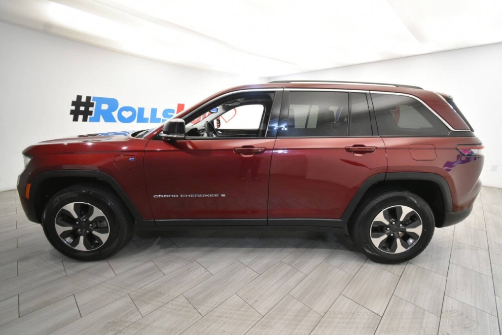 2023 Jeep Grand Cherokee 4xe 4x4 4dr SUV, Red, Mileage: 56,287 - photo 1
