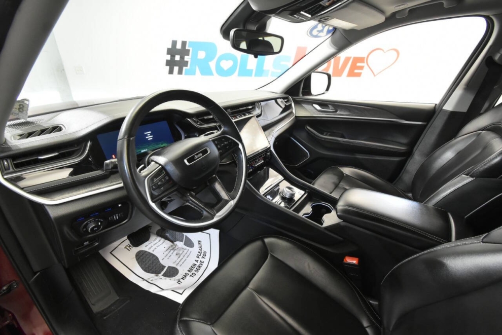 2023 Jeep Grand Cherokee 4xe 4x4 4dr SUV, Red, Mileage: 56,287 - photo 13