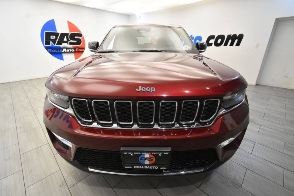 2023 Jeep Grand Cherokee 4xe 4x4 4dr SUV, Red, Mileage: 56,287 - photo 7