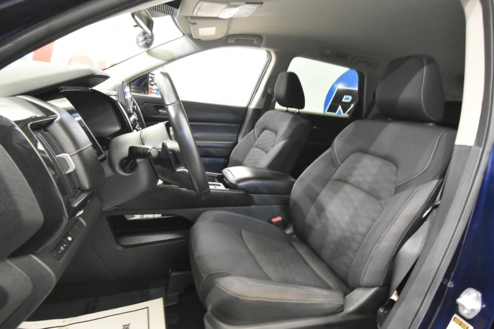 2022 Nissan Pathfinder SV 4dr SUV, Blue, Mileage: 66,602 - photo 13