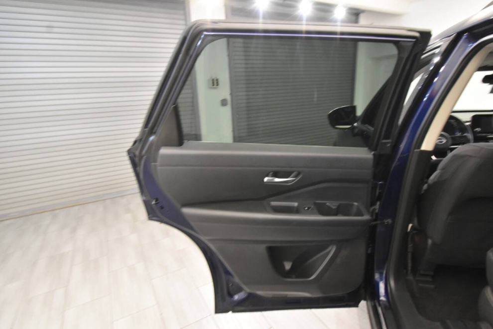 2022 Nissan Pathfinder SV 4dr SUV, Blue, Mileage: 66,602 - photo 18