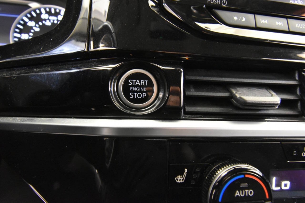 2022 Nissan Pathfinder SV 4dr SUV, Blue, Mileage: 66,602 - photo 34