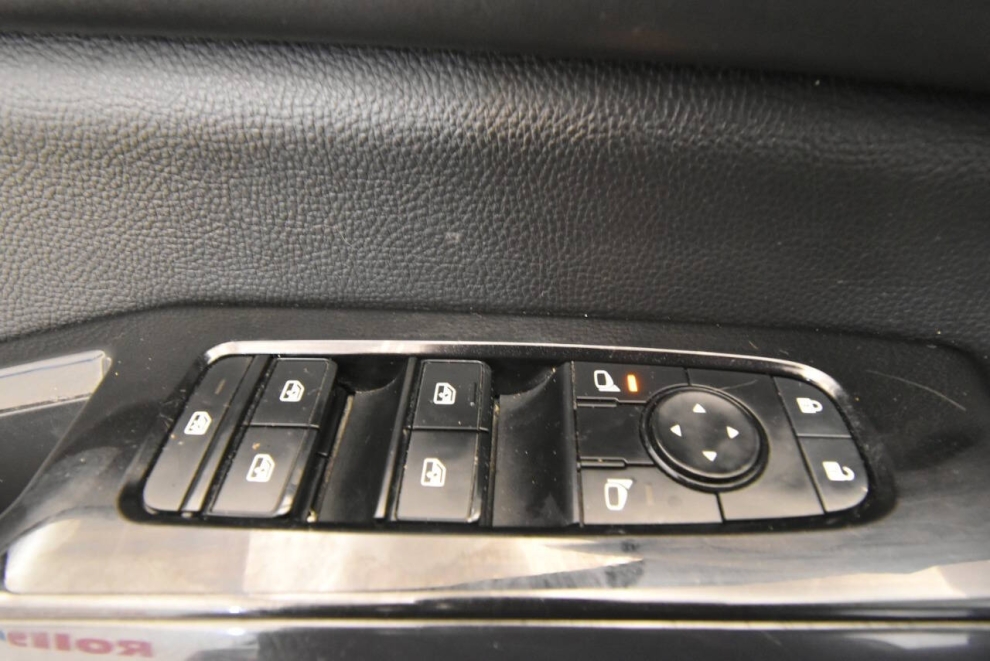 2022 Nissan Pathfinder SV 4dr SUV, Blue, Mileage: 66,602 - photo 39